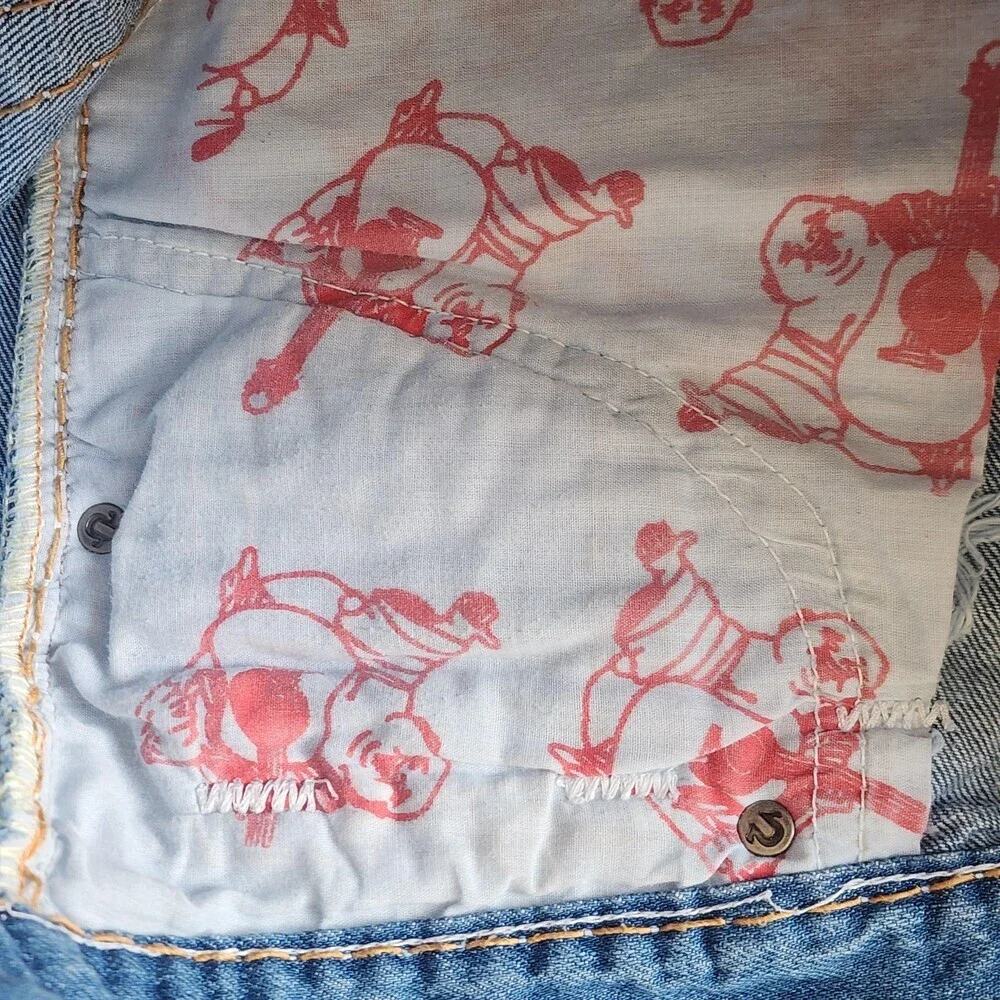 True Religion Shorts Mens 38 Blue Denim Ricky Bermuda Distressed Embroidered USA